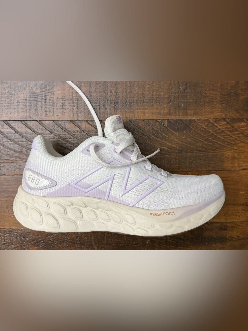 New Balance Women's Fresh Foam 680v8 Running Shoe - Sea Salt/Taro